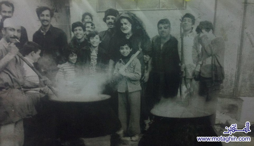 سماحة السيّد هاشم الحداد رضوان الله، يعاون في الطبخ لزوّار الإمام الحسين عليه السلام 
