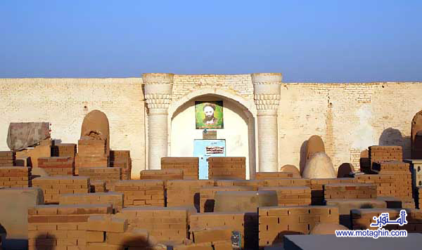 مقبرة آل القاضي في وادي السلّام في النجف الأشرف والتي تضمّ قبر السيّد القاضي رضوان الله علي. 